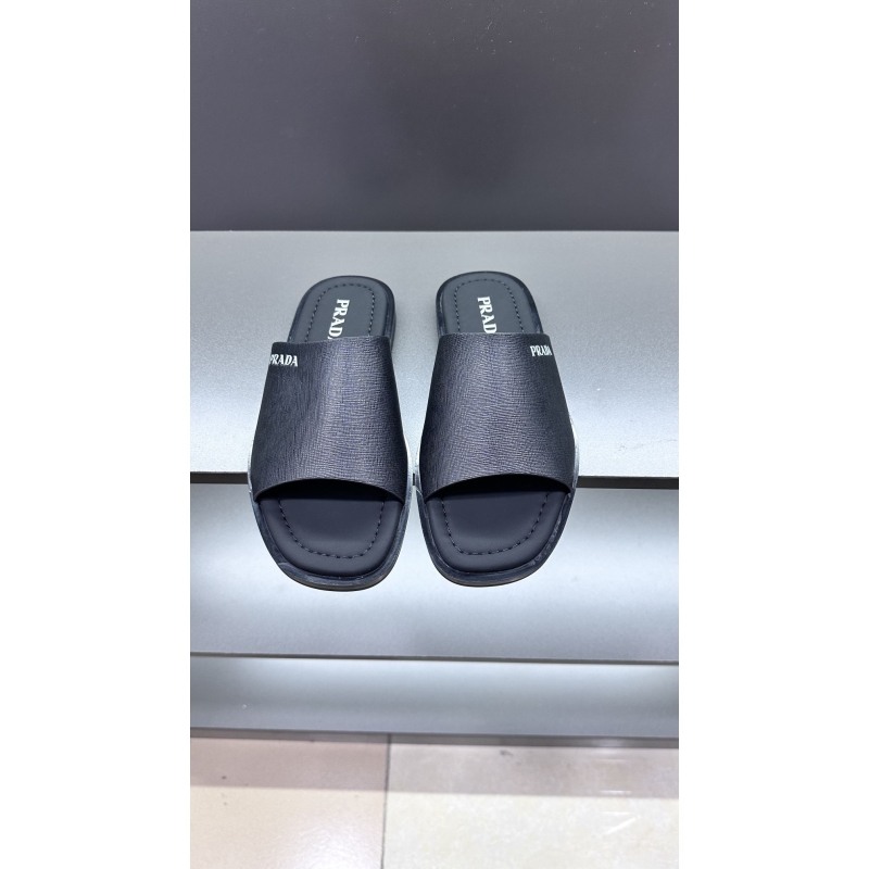 Pra*a slippers